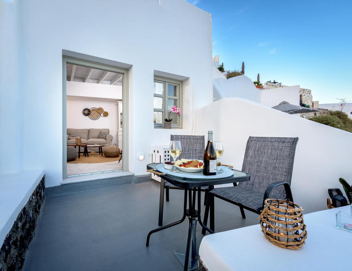 Amazing View Villa Oia With Jacuzzi Exterior photo