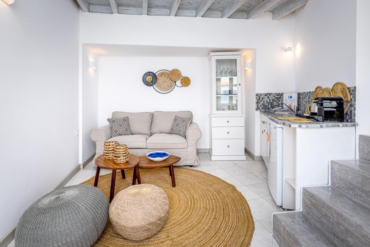 Amazing View Villa Oia With Jacuzzi Exterior photo