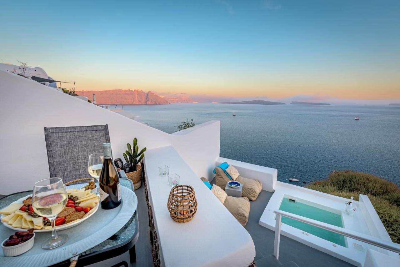 Amazing View Villa Oia With Jacuzzi Exterior photo
