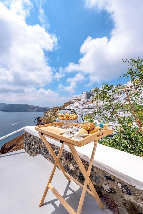 Amazing View Villa Oia With Jacuzzi Exterior photo